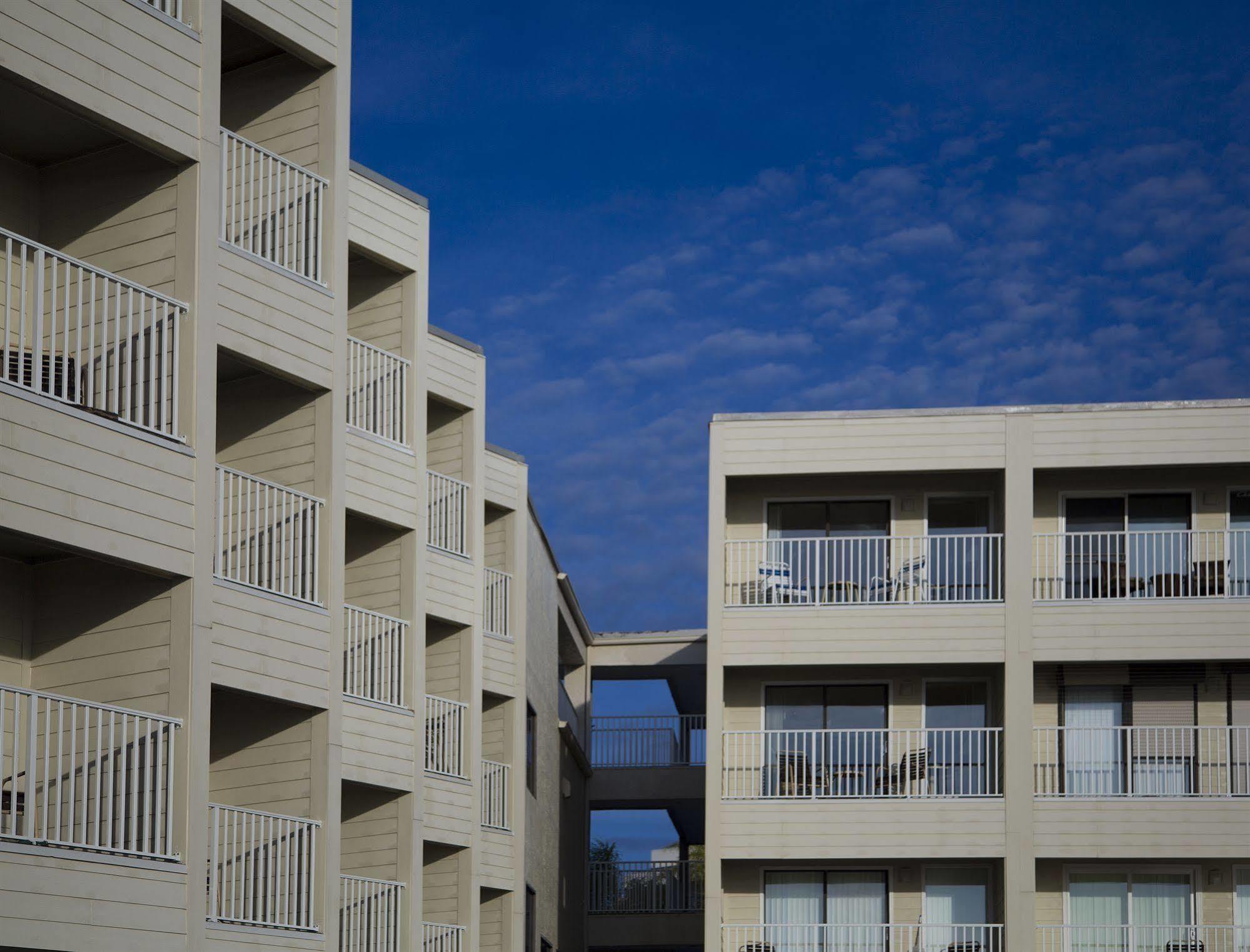 Sailport Waterfront Suites Tampa Exterior photo